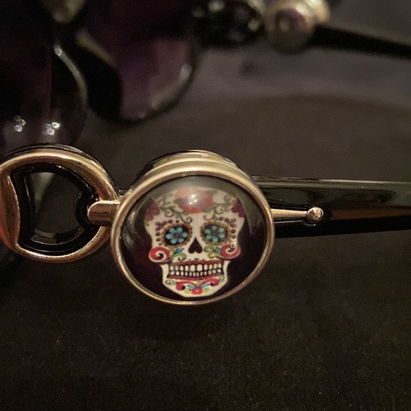 Sugar Skull Design Sunglasses 🎁 - Picture 3 of 5